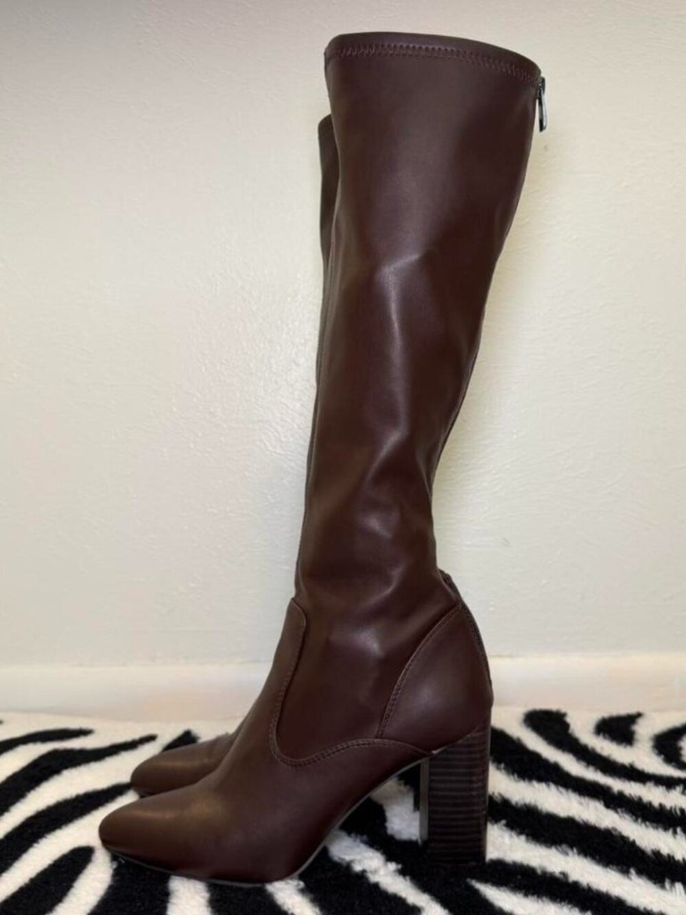 FRANCO SARTO Katherine Knee High Boots Dark Brown Faux Leather Size 8.5